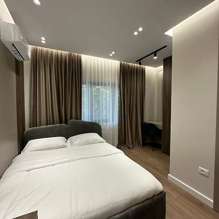 Apartment Ylli *